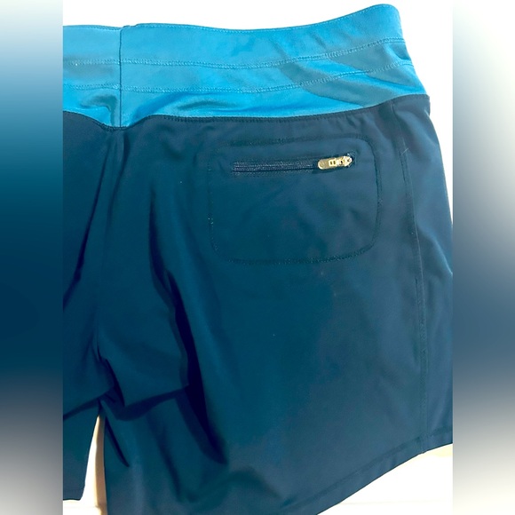 OISELLE womens size 6 lined running shorts - Picture 2 of 4